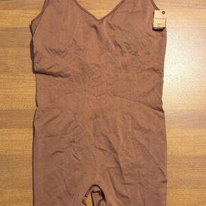 PINK Victoria’s Secret Brown Seamless Active Romper | Size M | NWT